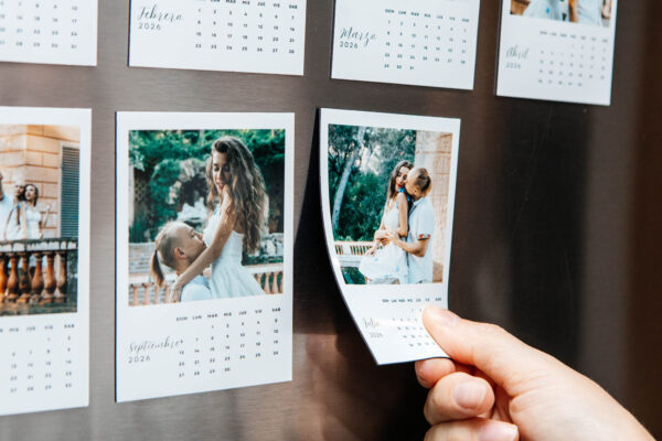 Calendario Magnético Personalizado con Fotos – Set de 12 Meses